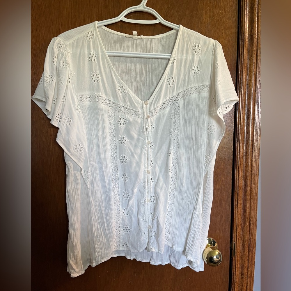 Maurices White Blouse Size XXL